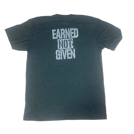 Earned Not Given Tee – Distressed Graphic Gym Shirt | 60% Algodón 40% Poly Blend